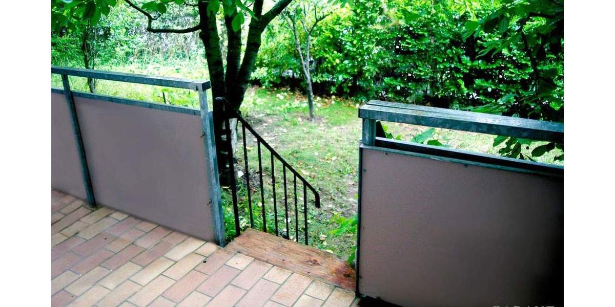 Erdgeschoss-Wohnung mit eigenem Garten und zusätzlichem Raum zur individuellen Nutzung 3 zimmer