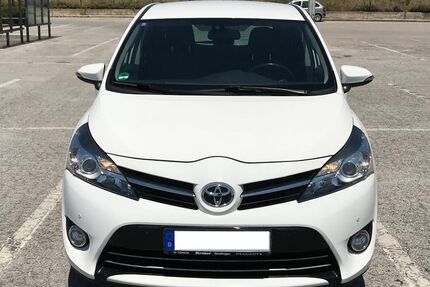 Toyota Verso 145.000 km 9.000 &euro; Korntal-Münchingen 70825