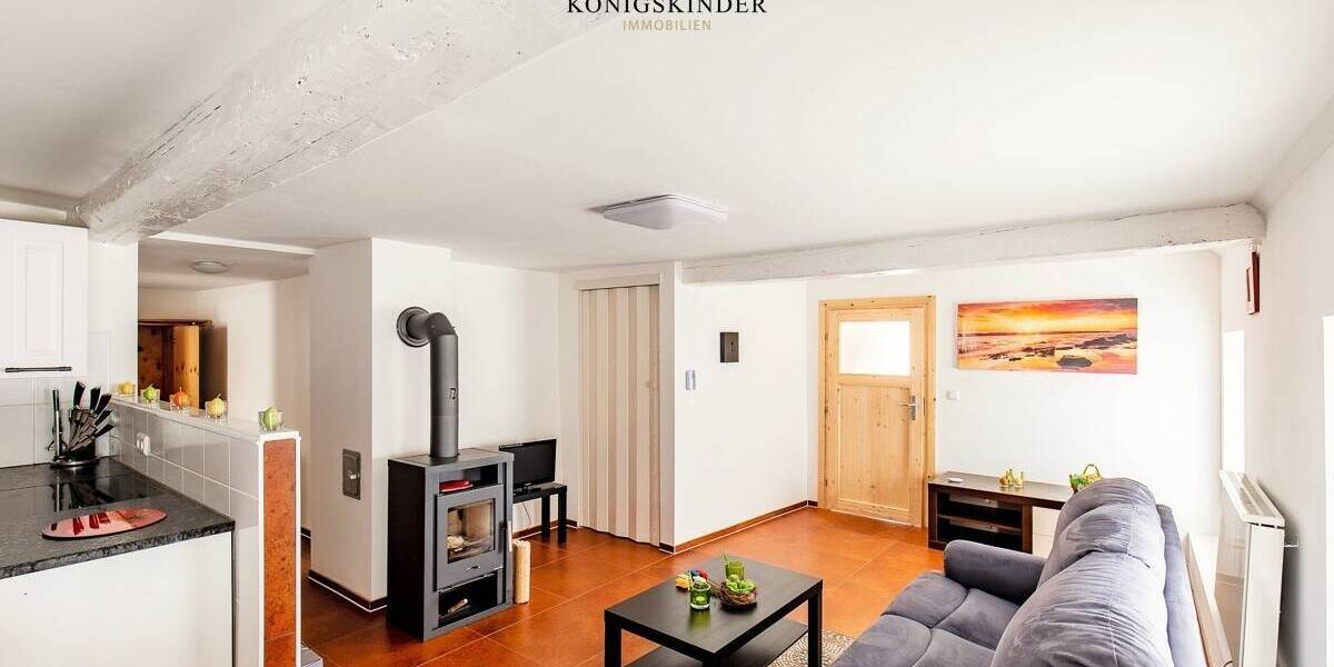 Mehrfamilienhaus, Wohnhaus Ditzingen / Hirschlanden Hirschlanden - 8 Zimmer, 199 m&sup2;, 699.000&euro; | Angebot:26450316
