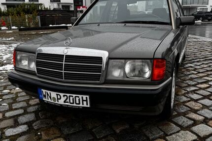 Mercedes-Benz 190 188.159 km 12.490 &euro; Winnenden 71364