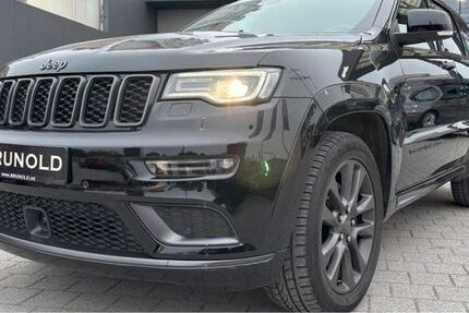 Jeep Grand Cherokee 93.200 km 35.900 € Stuttgart 70565