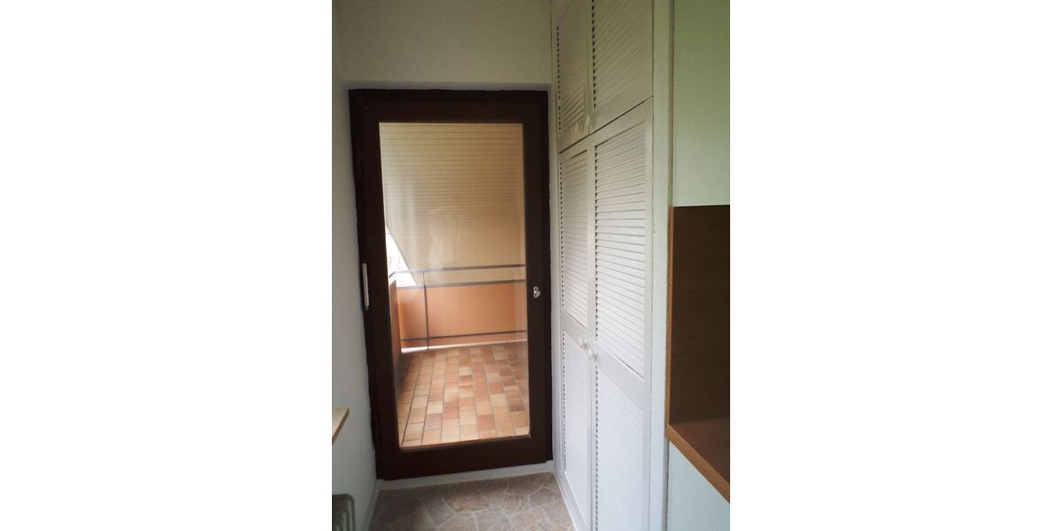 Gemütliche 3 Zimmer Dachgeschosswohnung mit EBK und Balkon - Dachgeschoßwohnung Weil im Schönbuch | Angebot:25239500