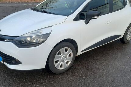 Renault Clio 82.500 km 6.000 &euro; Filderstadt 70794