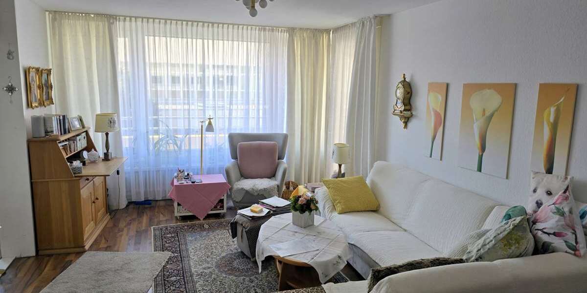 Etagenwohnung Leonberg - 2.5 Zimmer, 66 m&sup2;, 240.000&euro; | Angebot:26405880