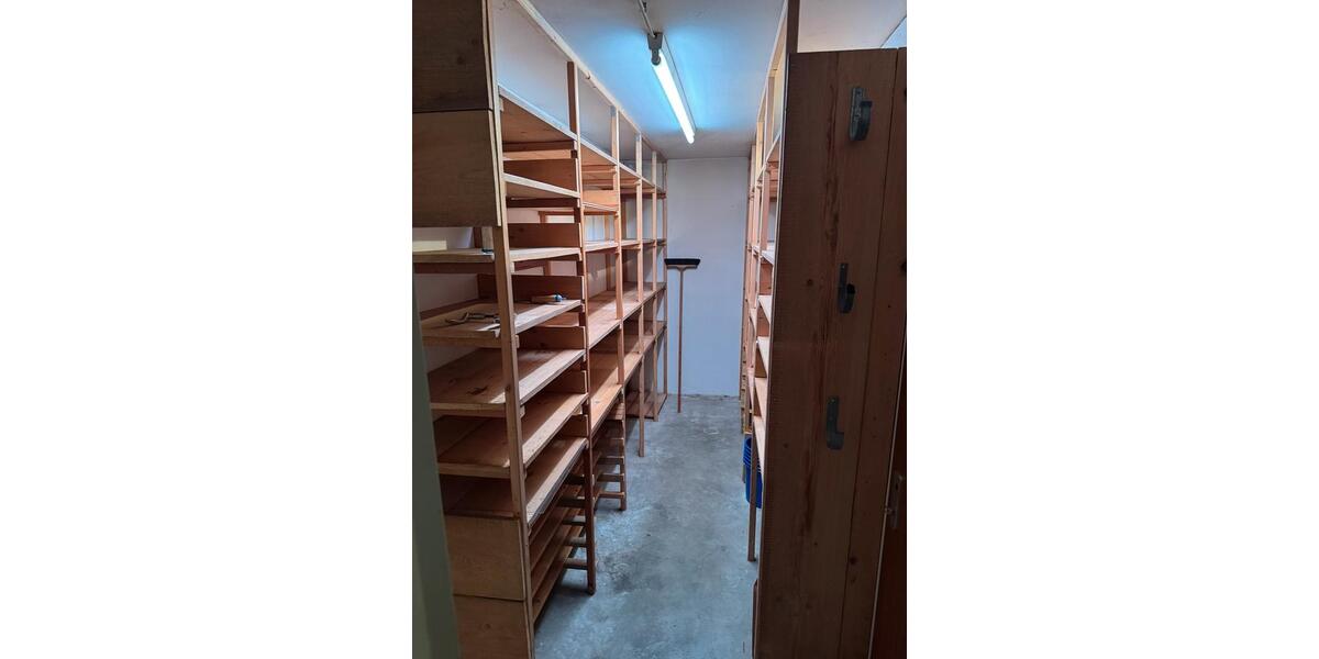 Etagenwohnung Esslingen am Neckar Oberesslingen - 3 Zimmer, 83 m&sup2;, 305.000&euro; | Angebot:24731532