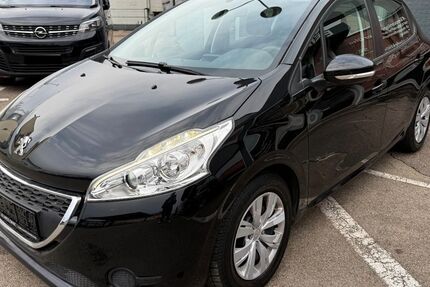 Peugeot 208 39.000 km 8.250 &euro; Münchingen 70825
