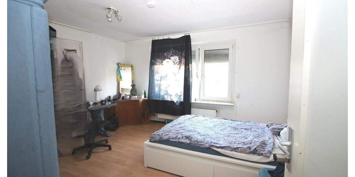 Mehrfamilienhaus, Wohnhaus Stuttgart Untertürkheim - 1 Zimmer, 212 m&sup2;, 1.330.000&euro; | Angebot:26189922