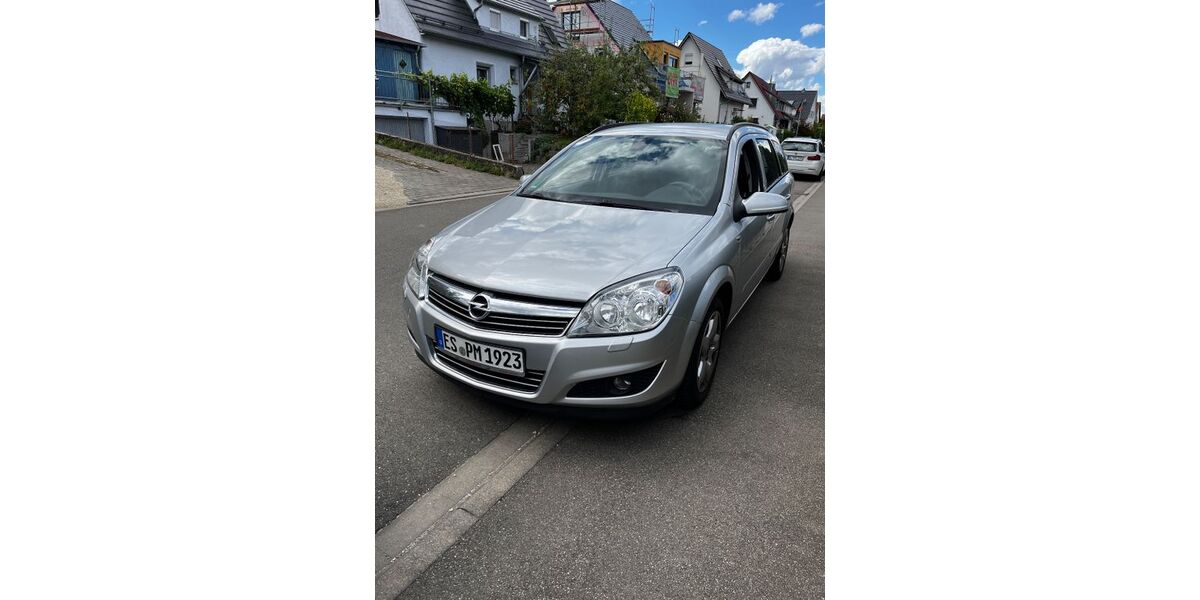 Opel Astra 142.000 km 3.150 € Neuffen 72639
