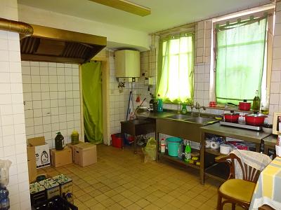 LOKAL MIT WOHNUNGSUMBAUOPTION 2 zimmer