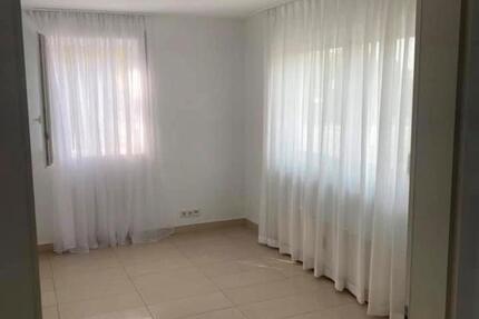 Wohnung Leonberg - 2 Zimmer, 50 m&sup2;, 850&euro; | Angebot:26343859