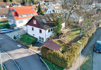 ++Sonniges Eckgrundstück mit Altbestand in bevorzugter Lage++