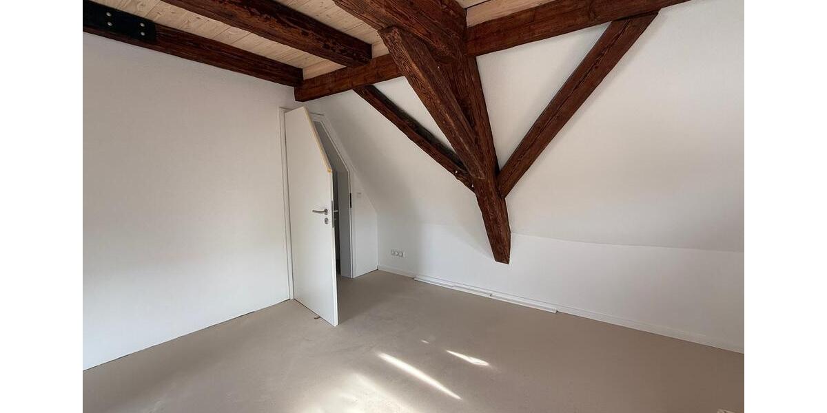 Maisonettenwohnung Markgröningen - 5 Zimmer, 110 m&sup2;, 1.650&euro; | Angebot:25987948