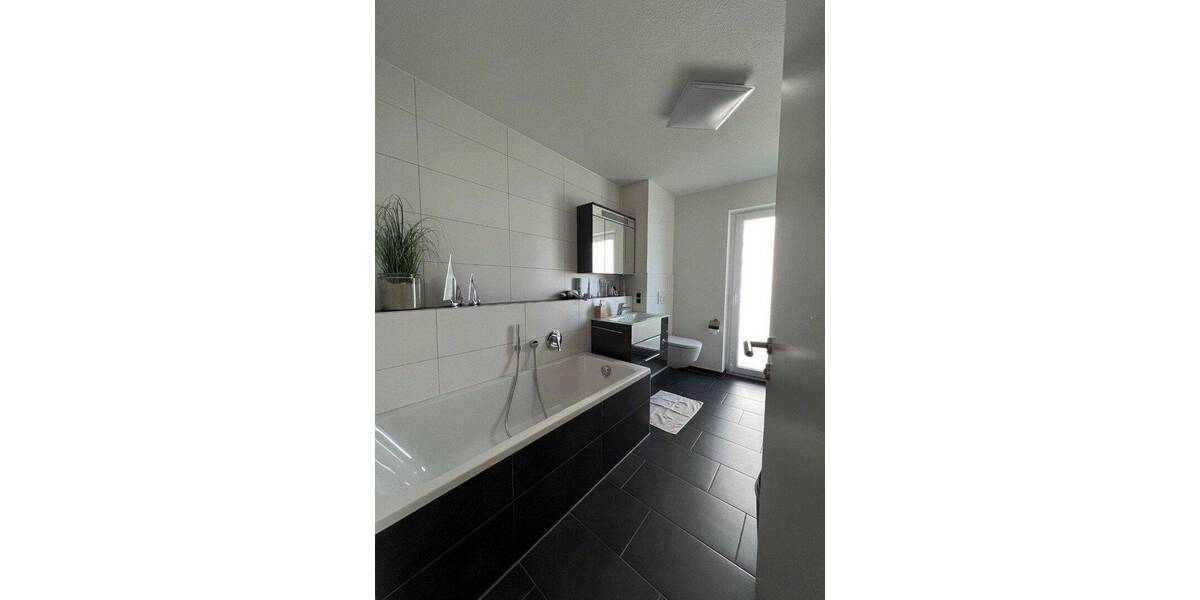 Etagenwohnung Stuttgart Feuerbach - 3 Zimmer, 93 m&sup2;, 1.840&euro; | Angebot:26929515