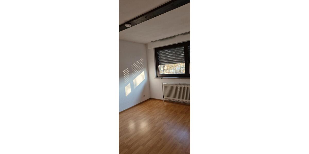 Etagenwohnung Ludwigsburg Eglosheim - 3 Zimmer, 104 m&sup2;, 360.000&euro; | Angebot:26927347