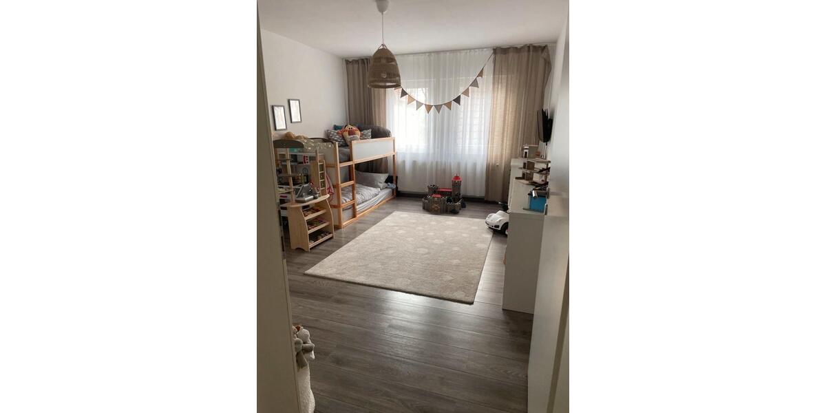 Etagenwohnung Besigheim - 4 Zimmer, 98 m&sup2;, 400.000&euro; | Angebot:26351151
