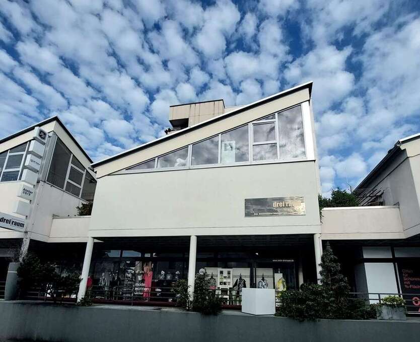 Einzelhandel in Leonberg 580.000 € 184.03 m²