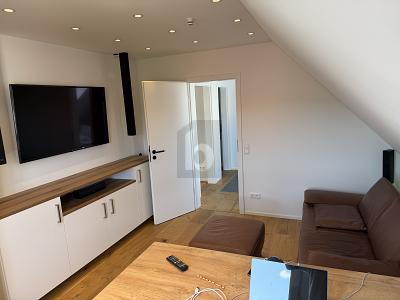 LUXURIÖSES SMART-HOME MIT PREMIUM AUSSTATTUNG - Maisonettenwohnung Winterbach | Angebot:27313932