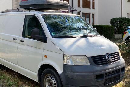 VW T5 Transporter 230.000 km 5.900 &euro; Stuttgart 70178