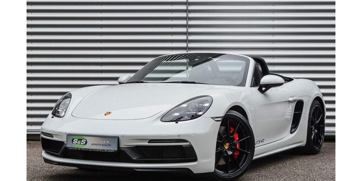 Porsche Boxster 15.360 km 89.900 &euro; Weinstadt 71384