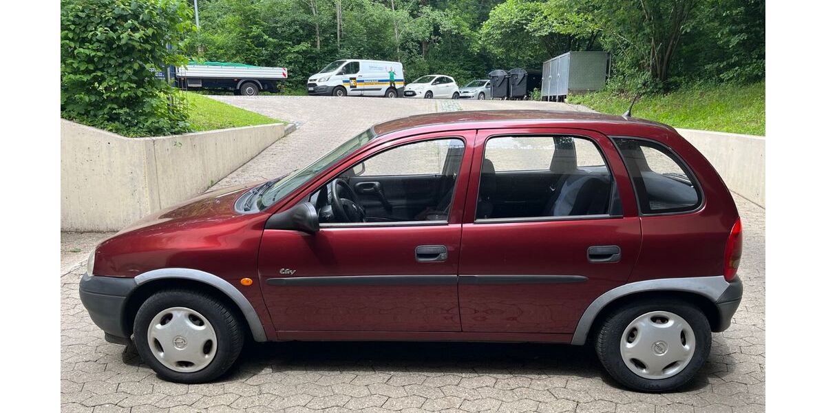Opel Corsa 83.000 km 700 &euro; Reichenbach an der Fils 73262