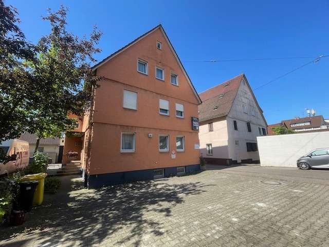 Einfamilienhaus Untertürkheim Untertürkheim - 11 Zimmer, 275 m&sup2;, 890.000&euro; | Angebot:26903156