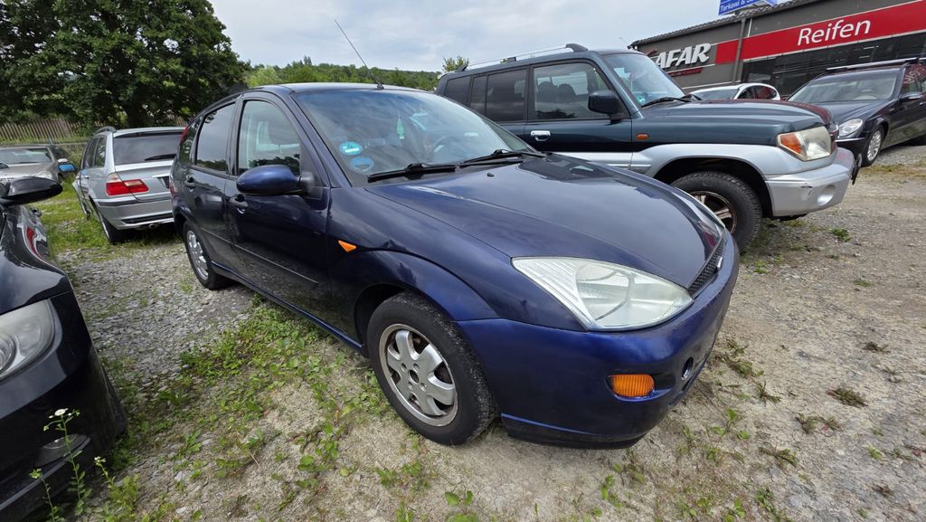 Ford Focus 195.290 km 900 &euro; Remshalden 73630