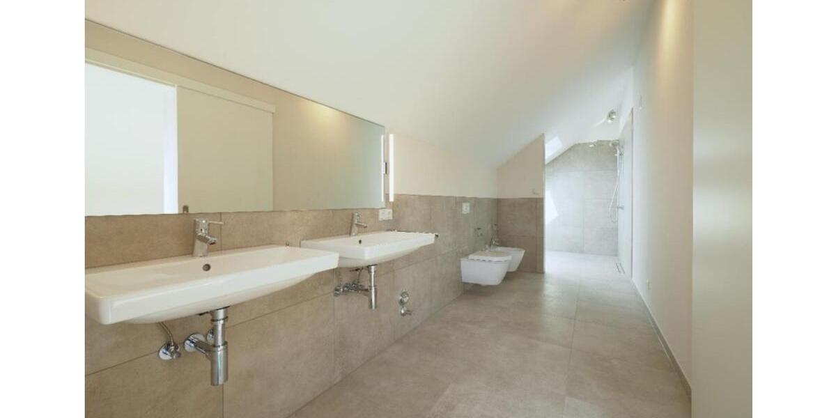 Maisonettenwohnung Stuttgart Degerloch - 3.5 Zimmer, 110 m&sup2;, 2.540&euro; | Angebot:26228326