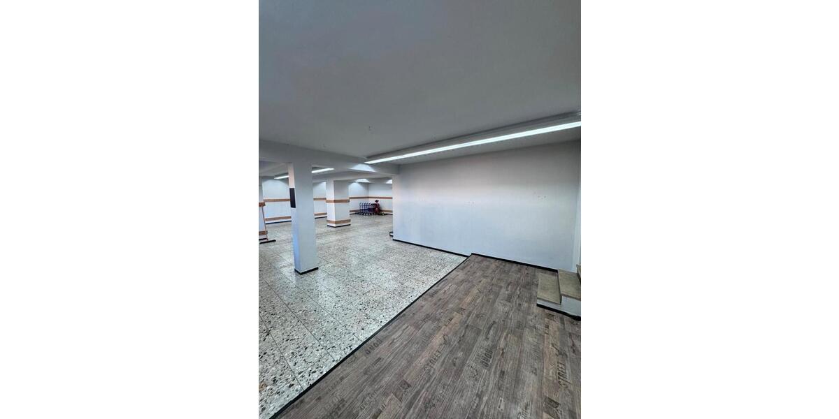 Gewerbeobjekt Stuttgart Mühlhausen - 1.700&euro; | Angebot:26036878