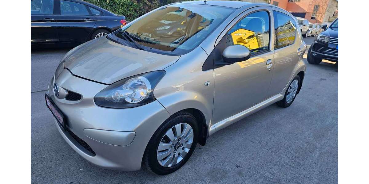 Toyota Aygo 175.000 km 2.888 &euro; Stuttgart 70469