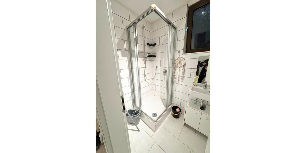 Etagenwohnung Stuttgart Neuwirtshaus - 5 Zimmer, 90 m&sup2;, 1.200&euro; | Angebot:24976103