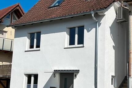 Kernsaniertes Haus mit Stil 3 zimmer