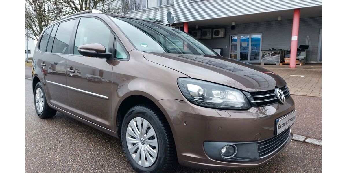 VW Touran 161.833 km 7.999 € Fellbach 70736