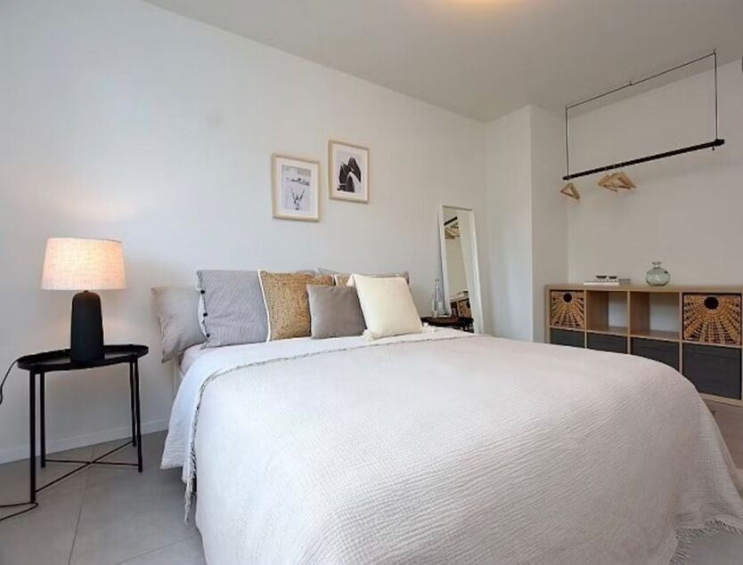 Möbliertes 2-Zimmer-Wohnung mit Terrasse im beliebten Märchenviertel