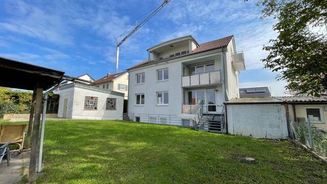 Etagenwohnung Böblingen - 3 Zimmer, 103 m&sup2;, 2.300&euro; | Angebot:26472845