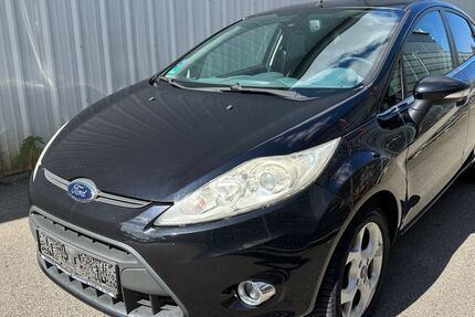 Ford Fiesta 153.000 km 2.990 &euro; Böblingen 71034