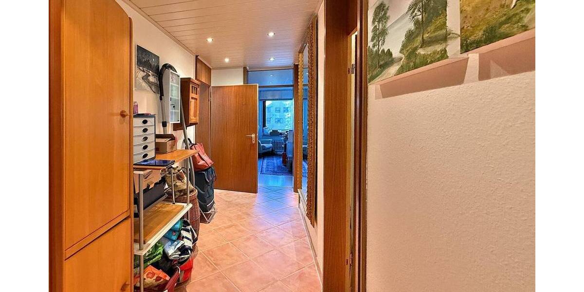Etagenwohnung Stuttgart Botnang - 3 Zimmer, 100 m&sup2;, 440.000&euro; | Angebot:26170579