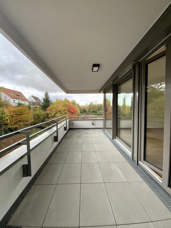 Neubau-Highlight: 3-Zimmer-Wohnung mit EBK und Balkon in Südausrichtung zimmer