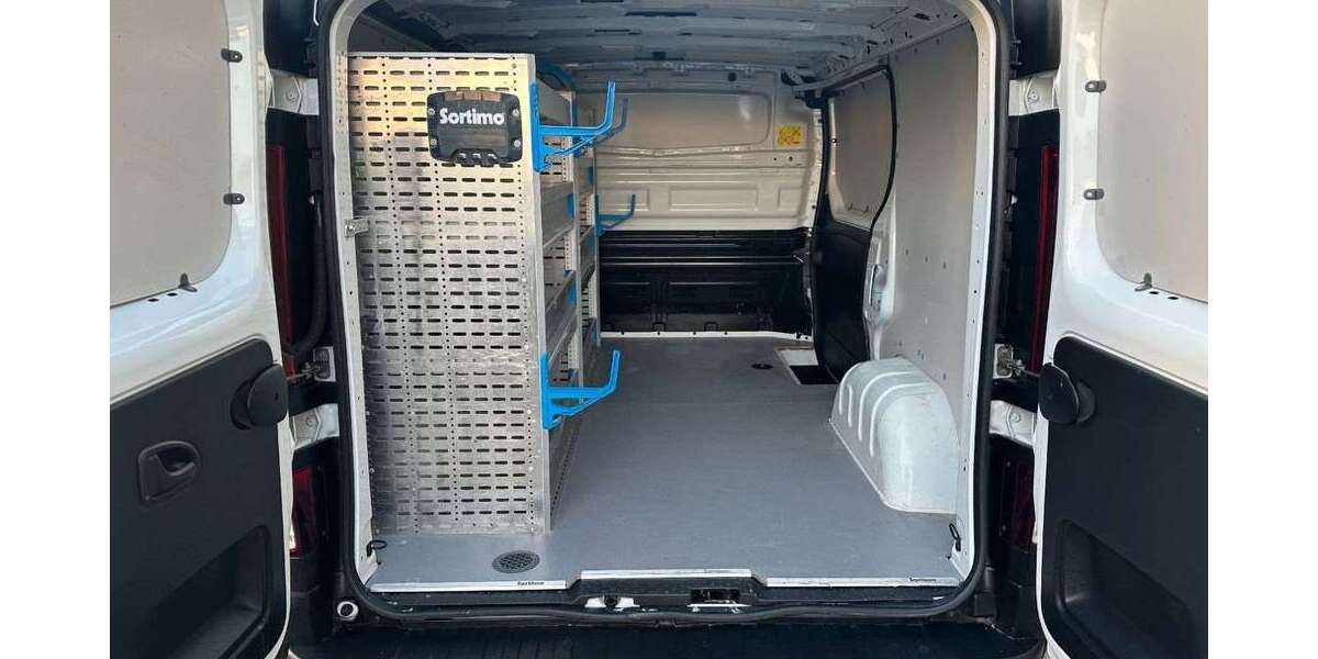 Opel Vivaro 55.336 km 15.490 € Sindelfingen 71065