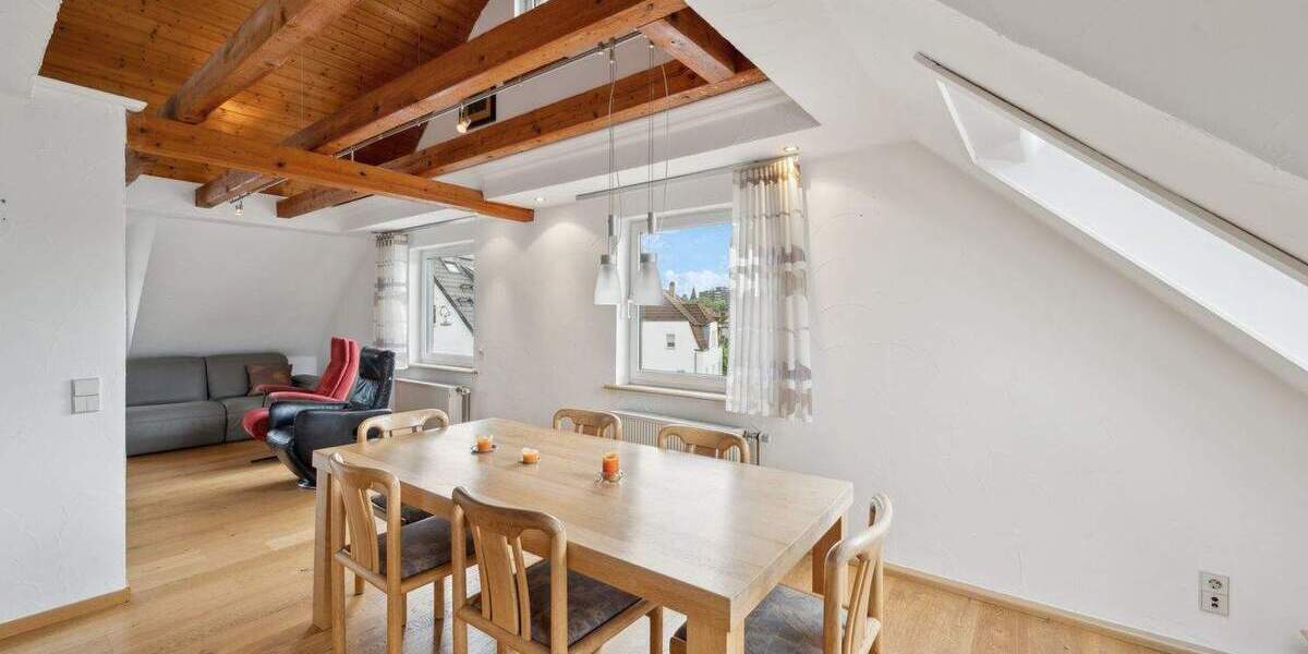 Familientraum: 2-3-Familienhaus in bester Lage Oßweils 8 zimmer