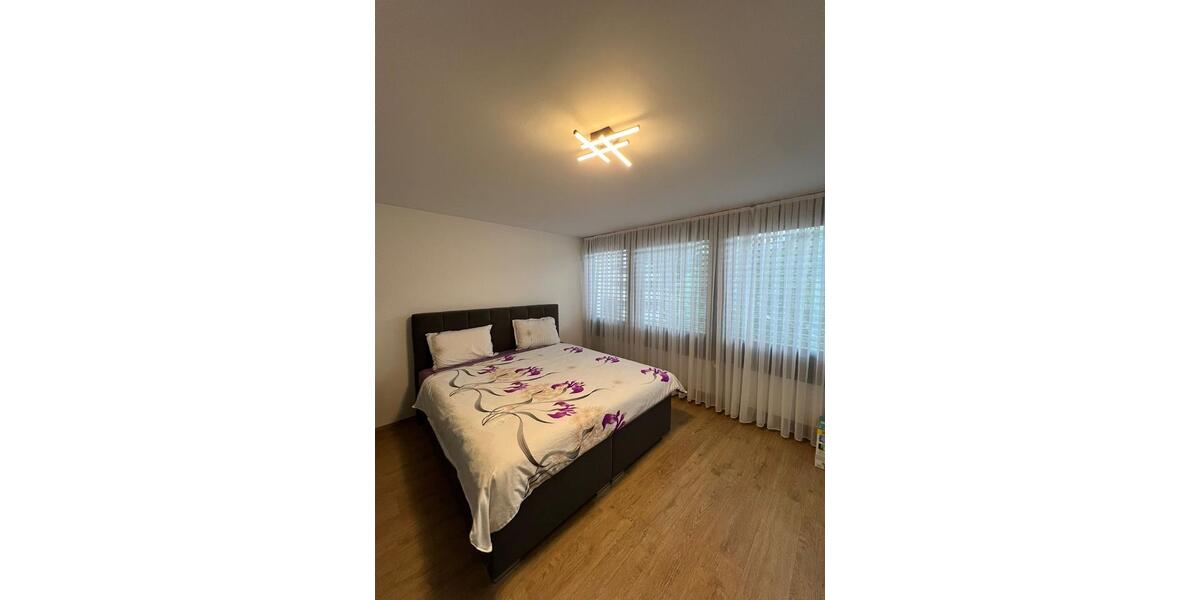 Etagenwohnung Wernau (Neckar) - 3 Zimmer, 80 m&sup2;, 1.550&euro; | Angebot:26639113