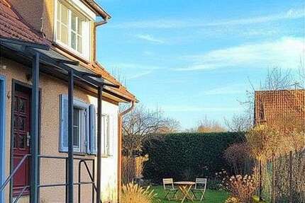 Haus zum Kaufen in Stuttgart Plieningen 298.000 € 105 m² 8 zimmer