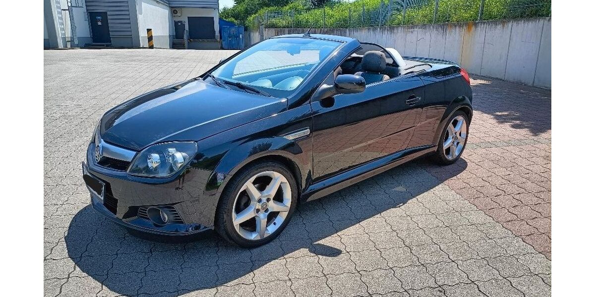 Opel Tigra 204.450 km 2.888 &euro; Möglingen 71696