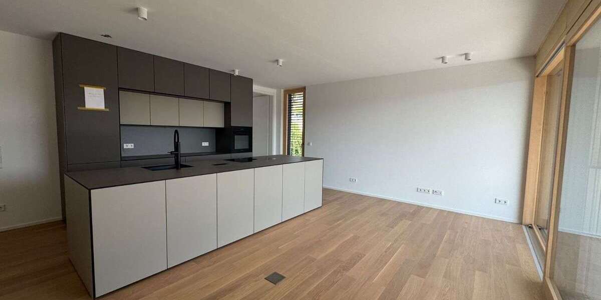 Etagenwohnung Esslingen am Neckar - 3 Zimmer, 110 m&sup2;, 2.325&euro; | Angebot:26731269