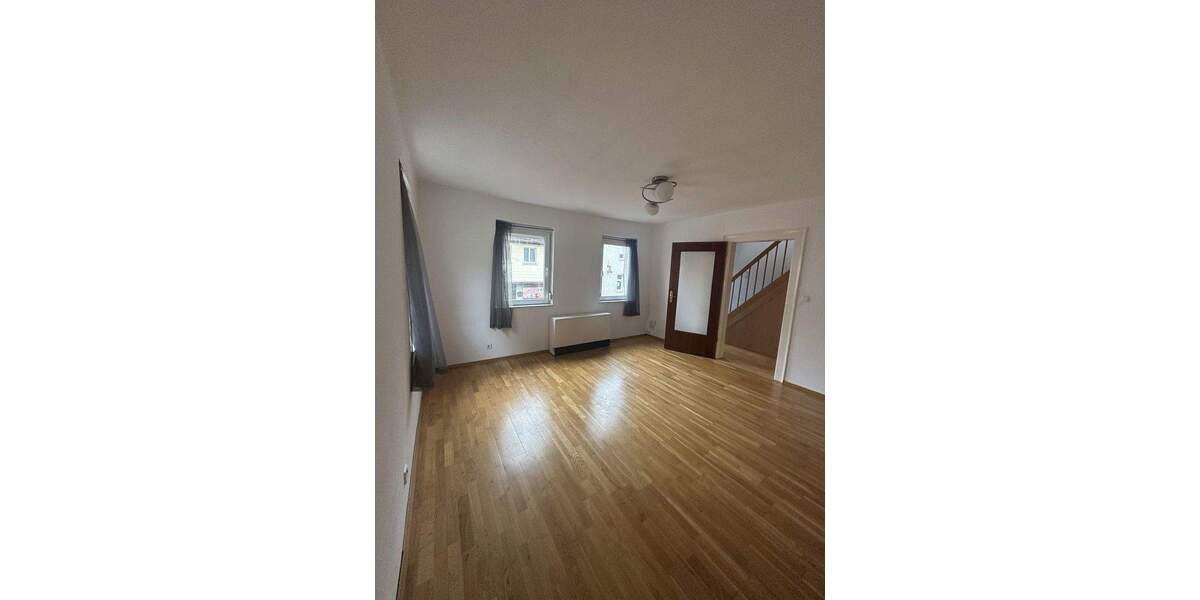 Doppelhaushälfte Stuttgart Vaihingen - 5 Zimmer, 128 m&sup2;, 1.750&euro; | Angebot:25168204