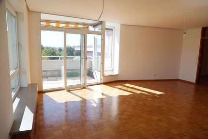 Wohnung Böblingen - 2.5 Zimmer, 99 m&sup2;, 1.190&euro; | Angebot:27116459
