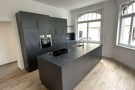 Wohnung Stuttgart Heslach - 2 Zimmer, 76 m&sup2;, 1.376&euro; | Angebot:27097935