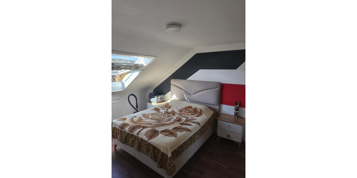 Dachgeschoßwohnung Remshalden - 3 Zimmer, 56 m&sup2;, 189.000&euro; | Angebot:26033504