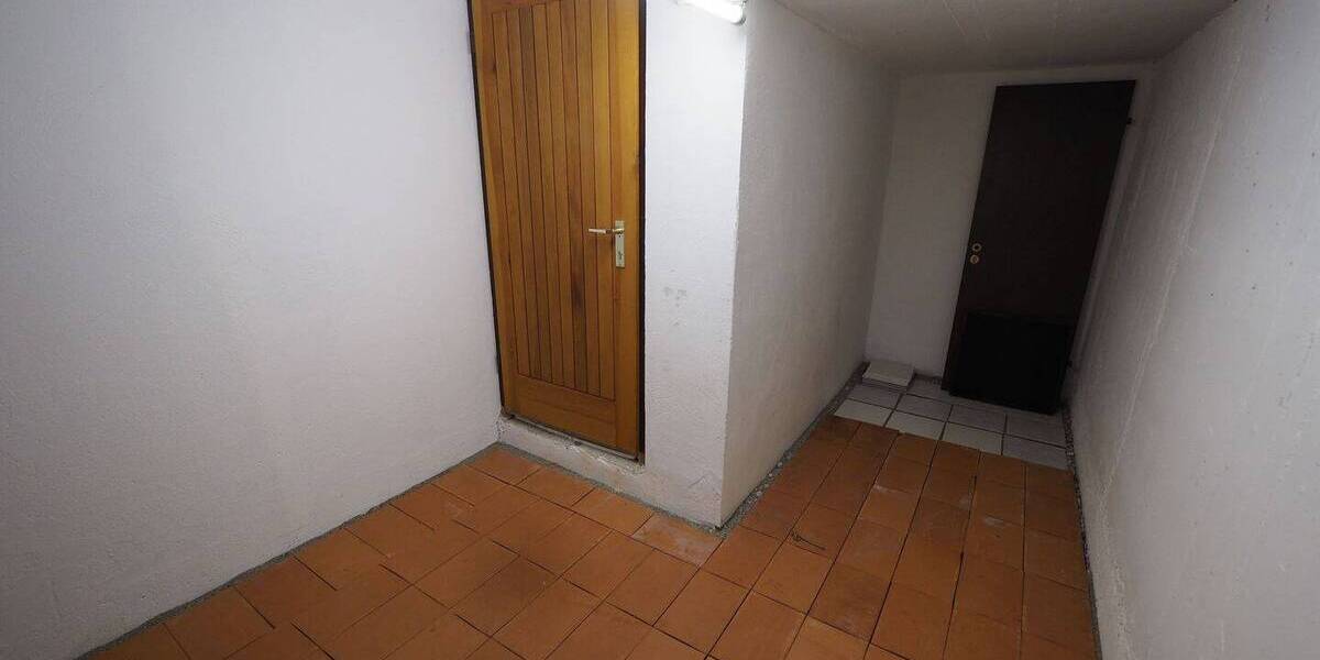 Einfamilienhaus Ammerbuch Entringen - 7 Zimmer, 236 m&sup2;, 930.000&euro; | Angebot:24545059