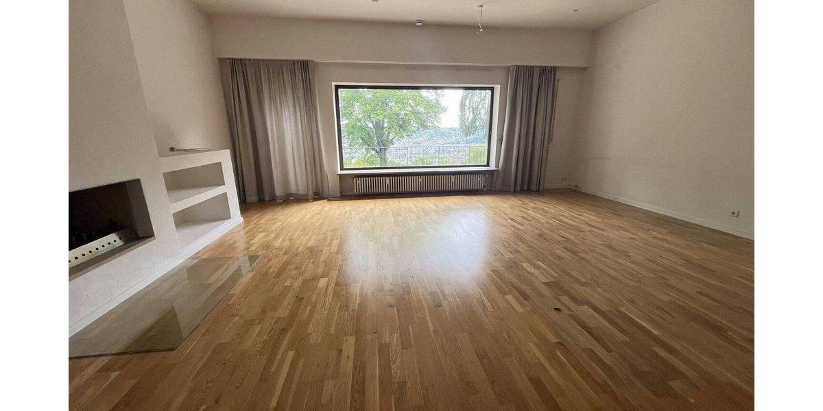 Reihenendhaus Stuttgart Nord - 7 Zimmer, 198 m&sup2;, 2.950&euro; | Angebot:26886443
