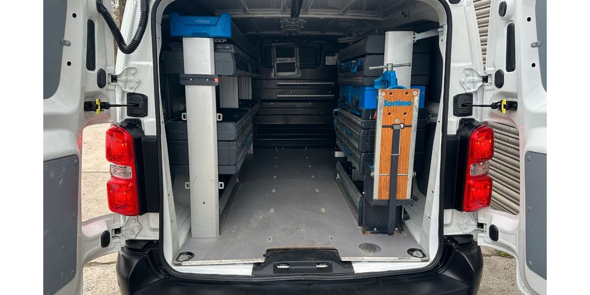 Opel Vivaro 46.129 km 19.400 € Sindelfingen 71065